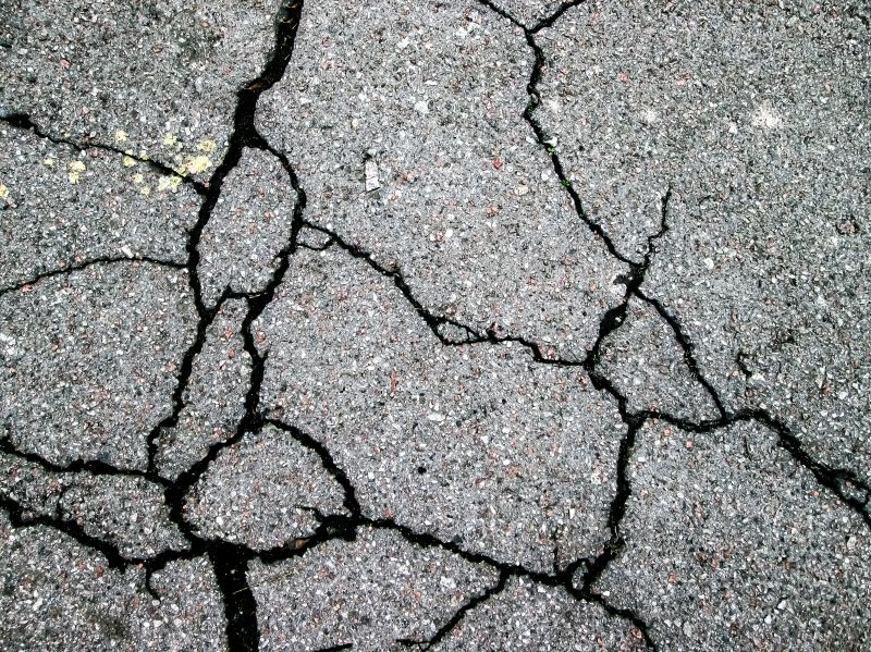 Asphalt Cracks Repair in Temecula, CA