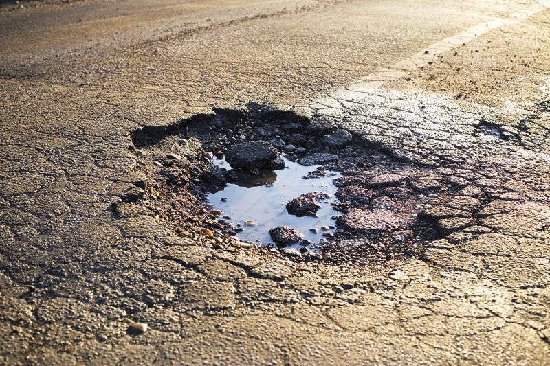Asphalt Pothole Filling in Temecula, CA