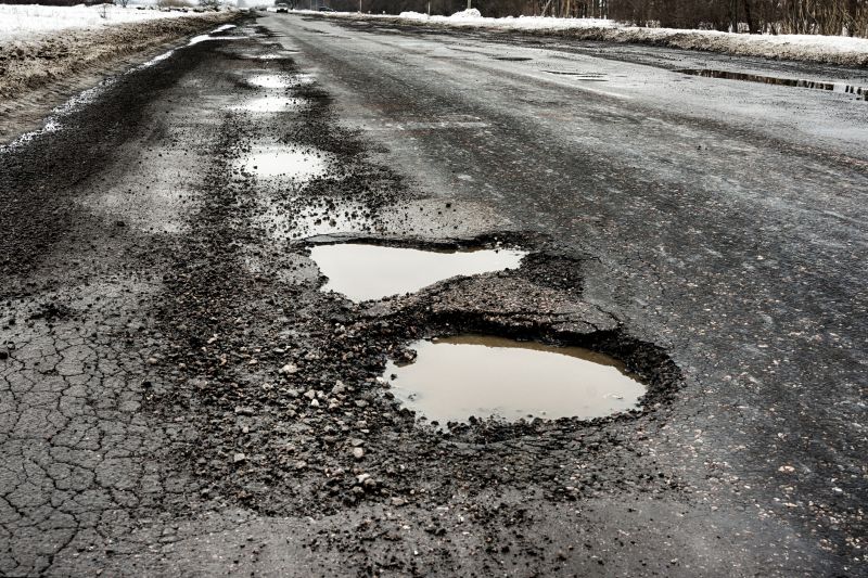 Asphalt Pothole Filling in Los Angeles, CA