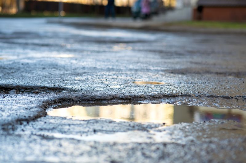 Asphalt Pothole Filling in Los Angeles, CA